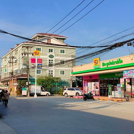 Motel Tisaraporn Resident Ban Khlong Song Exterior foto