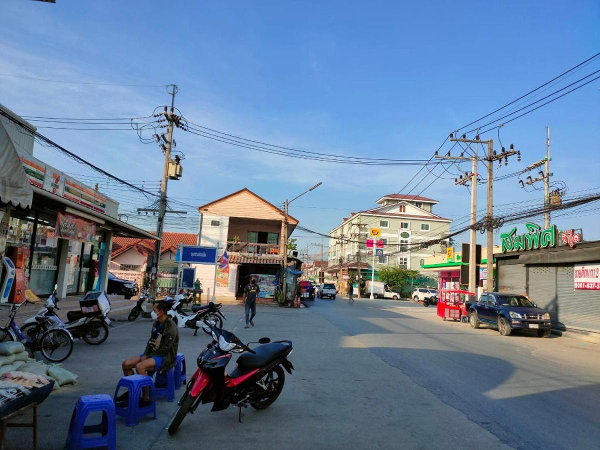 Motel Tisaraporn Resident Ban Khlong Song Exterior foto